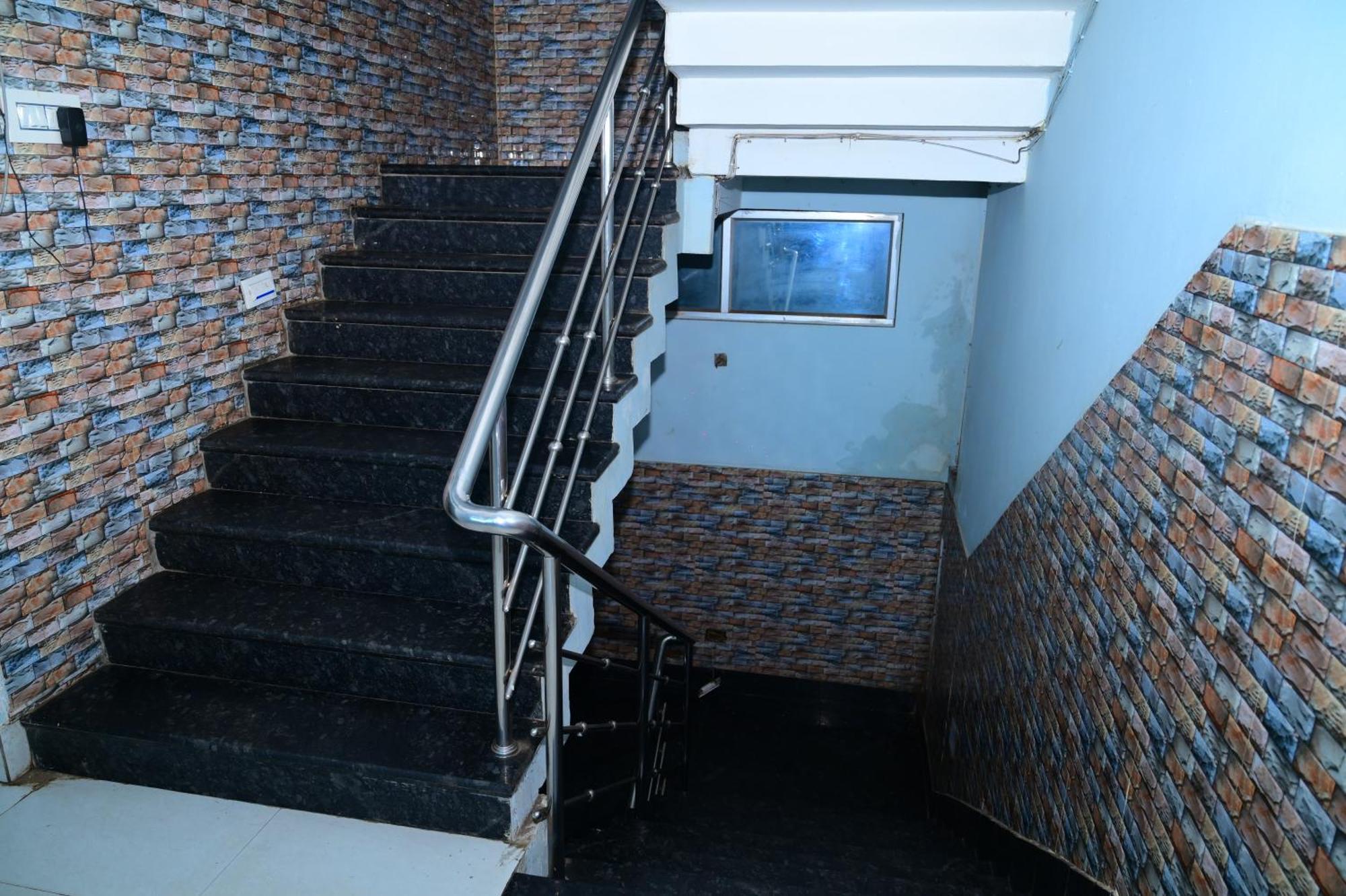 Mor Savashi -সোনালী সমুদ্র সৈকত স্বর্গদ্বার ও মন্দিরের কাছে হোটেল সাভাশি -near Golden Beach Swargadwar & Temple Best Choice Of Travellers Puri